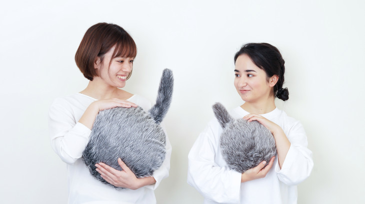 CES 2020: ¿Una almohada robot con cola de gato?