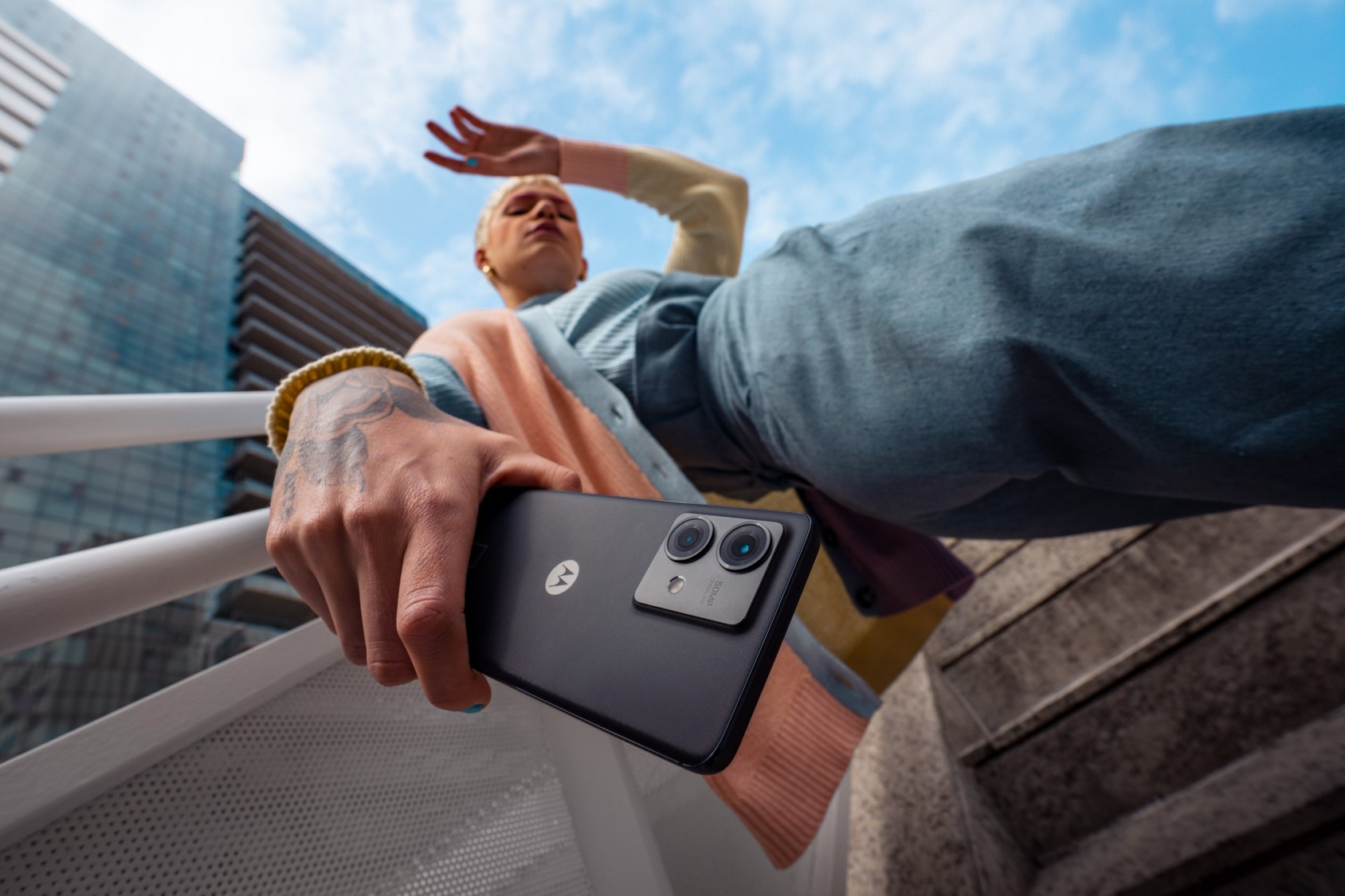 Motorola incorpora Auto Enhance de Google Fotos a su cámara