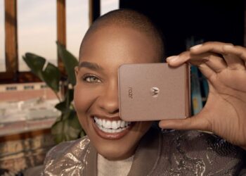 Mocha Mousse es el Color del año 2025 de PANTONE